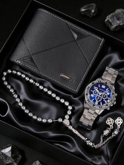 Bộ 3 món gồm: Đồng hồ nam thạch anh cổ điển, đồng hồ nam thạch anh đơn giản thường ngày màu bạc với mặt số xanh và dây đeo thép, ví da đen nam, vòng cổ hạt cườm, đồng hồ bạc chắc chắn với mặt số xanh đậm, chữ số La Mã cổ điển và mặt số phụ bấm giờ đa chức năng thể hiện chất lượng cao.