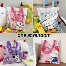 1 chiếc túi xách đeo vai thời trang dành cho nữ của Sanrio, có hình Hello Kitty, Melody, Kuromi và Cinnamon Dog. - Nhiều màu - Xem 6