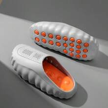 1雙男款中性EVA按摩拖鞋 2026新款戶外休閒運動涼拖 情侶時尚沙灘鞋 男女通用拖鞋 適合日常出遊 走路 沙灘 海邊玩水 36-47碼 浴室拖鞋 春夏秋冬皆適用 - 灰桔 - 查看 15