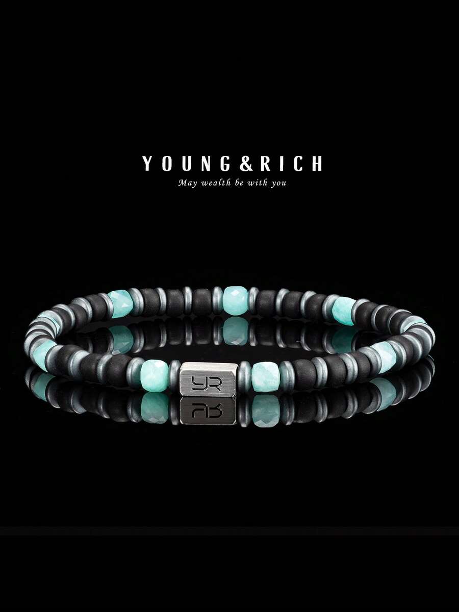 Vòng tay đá Tianhe tự nhiên 4mm dành cho nam giới của YOUNG&RICH, một thiết kế độc đáo và thanh lịch, hoàn hảo cho phong cách thời trang.
