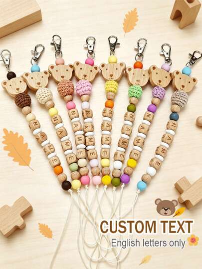 Chaveiro personalizado de urso com miçangas (1 unidade), com opção de personalização com letras em inglês, bola de tricô colorida feita à mão, presente de aniversário, decoração para mochila, presente para o Dia das Mães, presente de formatura.
