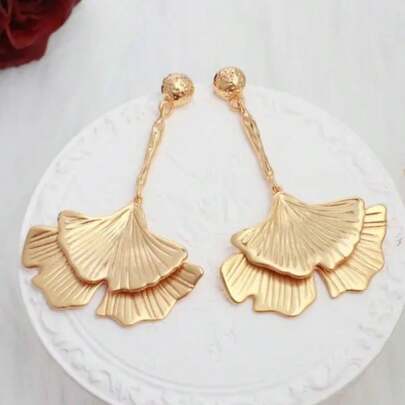 Bohemian Exotic Golden Leaf Textured Women's Earrings, Twisted Hanging Design, Suitable For Island Vacation And Music Festivals