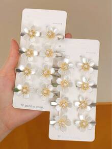 8pcs Girls Solid Color Flower & Pearl Hair Clips, Minimalist Side Bangs Clips, Cute & Versatile Hair Accessories For Daily Use - White - View 5