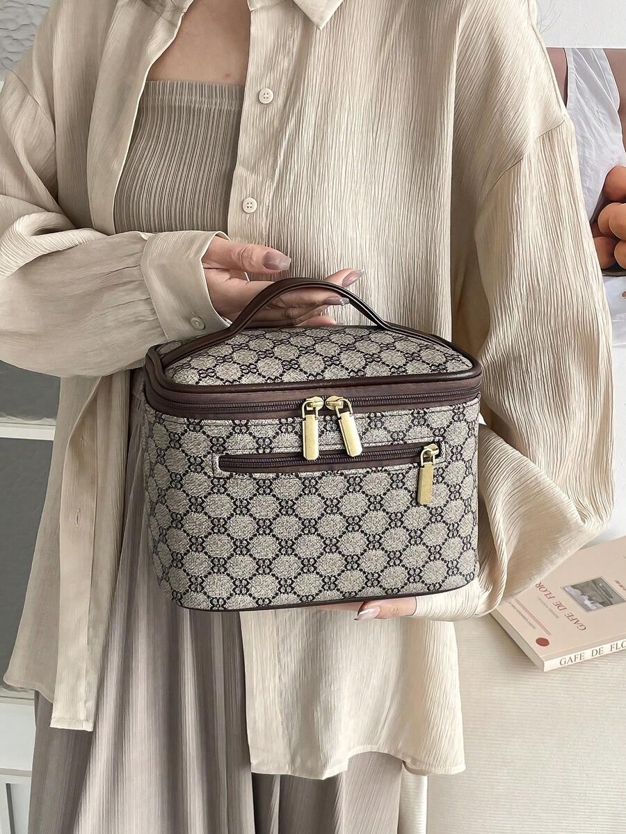 Tas Tangan Wanita Motif Huruf, Kapasitas Besar, Tas Penyimpanan & Perlengkapan Mandi untuk Perjalanan, Bergaya & Serbaguna, Penting untuk di Rumah & Saat Bepergian. - Grey - View 1