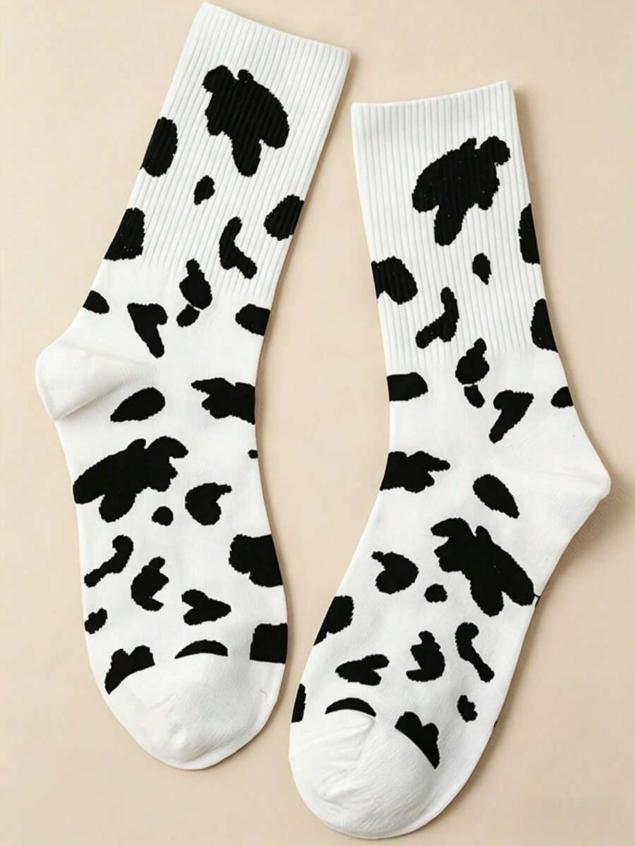 1 Pair Women's Cow Print Mid-Calf Socks, Casual Black & White Cow Milk Pattern Mid-Calf Socks, Breathable Comfortable Stretchy, Fashionable Streetwear Style, Suitable For All Seasons, Daily Wear, Sports, Cute Aesthetic Socks - Multicolor - View 1