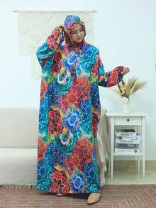 这款端庄的女士长袖连帽长袍采用双层帽子设计,饰有独特的彩色印花和流苏细节,适合宗教活动和日常穿着。 - 彩色 - 查看 2