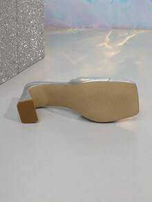 女士方头粗跟高跟凉鞋，舒适易穿的夏季连衣裙凉鞋，百搭 - 銀色 - 查看 5