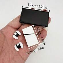Bộ đồ nội thất thu nhỏ tỷ lệ 1:12 - Máy tính xách tay, chuột, máy chơi game, phụ kiện siêu nhỏ, đồ chơi thu nhỏ, trang trí nhà búp bê, trang trí phòng, quà tặng tiệc tùng, quà tặng mini tuyệt vời nhất cho Ngày Valentine, Lễ Phục Sinh, Ngày Cá tháng Tư (Màu sắc có thể hơi khác nhau do sự khác biệt giữa các lô sản xuất) - Nhiều màu - Xem 4