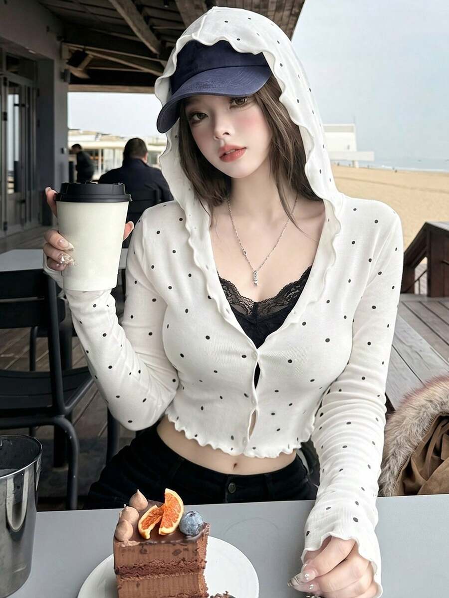 2026甜美少女风波点印花女士针织开衫，连帽长袖罗纹荷叶边下摆修身短款针织上衣，温柔淑女针织衫，春夏休闲通勤、情人节、母亲节下午茶穿搭 - 白底黑點 - 查看 1