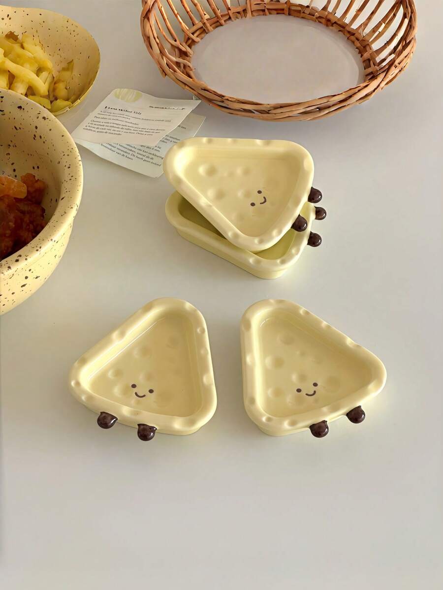 2/4pcs Cheese Shaped Small Dishes, Home Use Cheese Flavor Dipping Sauce Dishes, Salad Plates - Multicolor - View 1