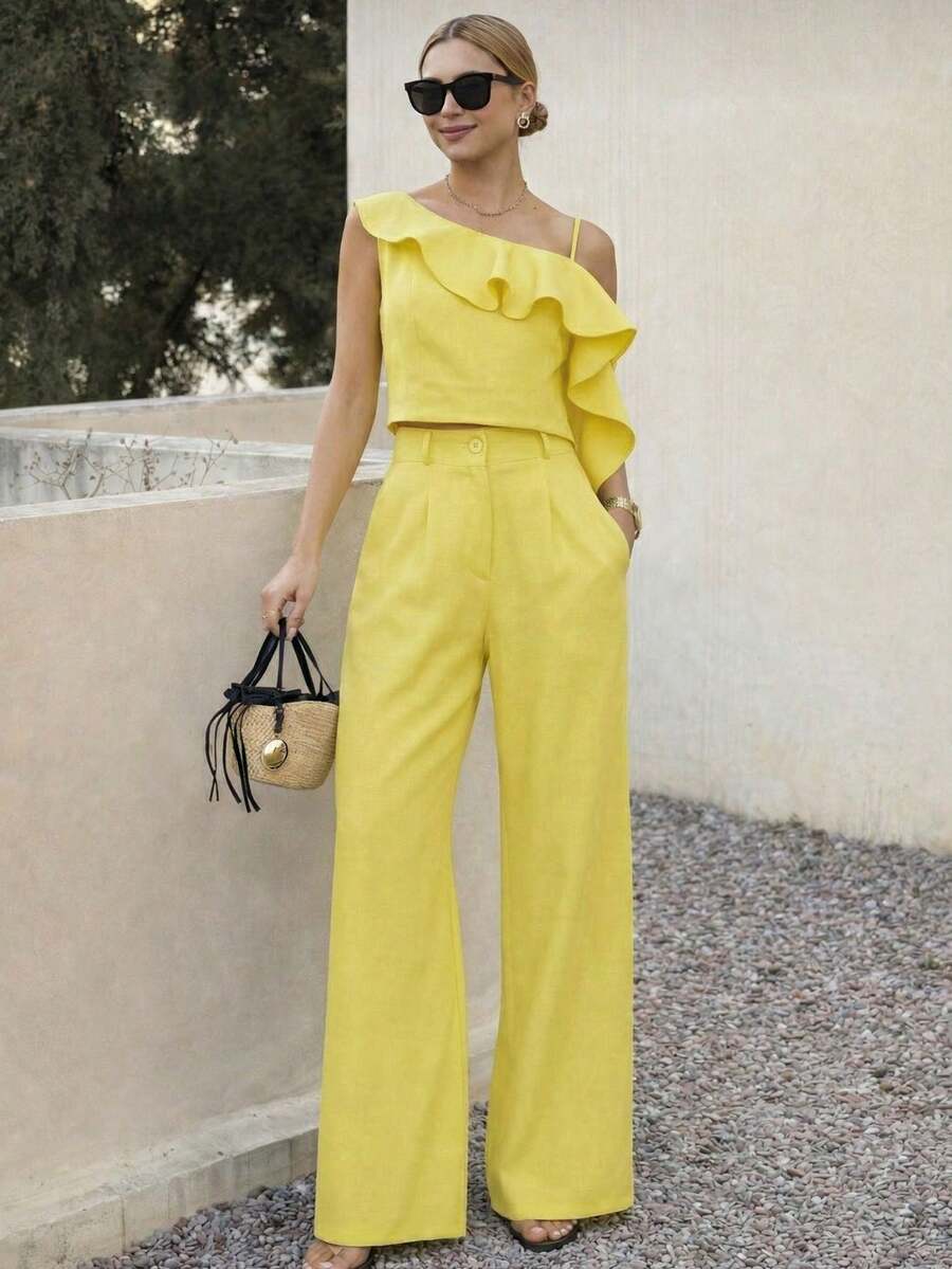 A&DD FASHION, Reference Number: Y493 - Set, Women's Two-Piece Suits, High-Waisted Wide-Leg Pants, Trousers, Camisole, Crop Top, Ruffled Hem Design, Comfortable To Wear, Sophisticated Look, High Quality, Stylish Look, Versatile, Elegant Style, Two-Piece Suits, Casual Chic Look, Comfortable And Stylish, Pants With Pockets, Elegant Suits, Perfect For Spring And Summer, Blogger Style, Casual And Formal, Suitable For All Occasions, Elegant And Fashionable, Feminine Look, Summer 2025 Collection. - 黃色 - 查看 1