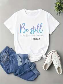 Camiseta Mujer Estampado Frase Bíblica 'Be Still', Playera Casual con Mensaje de Fe y Inspiración, Top Básico Manga Corta Cuello Redondo, Ropa Cristiana Estilo Minimalista para Diario - Blanco - Ver 2