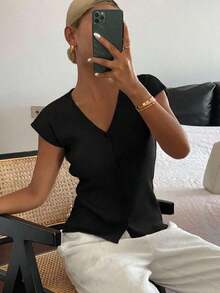 Top de punto para mujer, color taupe, cuello en V, manga corta, ajustado y elástico, ideal para verano - Negro - Ver 4
