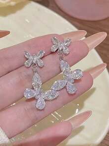 Bông tai hình bướm lấp lánh đính đá Cubic Zirconia, món quà lý tưởng dành cho phái nữ, kiểu dáng thanh lịch phù hợp cho các buổi tiệc và liên hoan. - Bạc - Xem 3