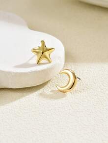 1 par de pendientes con forma de media luna y estrella, pendientes creativos adecuados para uso diario casual, para ir y venir, como regalo - Dorado - Ver 6