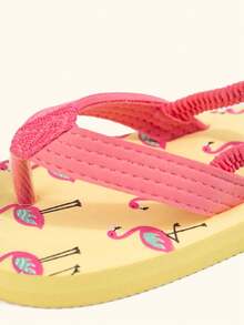 1 đôi dép xỏ ngón trẻ em màu vàng họa tiết chim lửa, quai gót màu hồng, đế bằng, nhẹ, thoải mái, thích hợp đi biển/trong nhà/ngoài trời, mùa hè. - Màu vàng - Xem 9