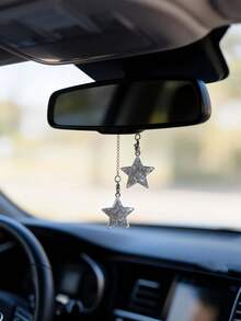 Shiny Silver Star-Shaped Car Pendant, This Shiny Silver Star Pendant Is Designed With A Delicate Chain, Which Can Be Hung On The Rearview Mirror Without Obstructing The Driver's Vision, Adding An Elegant Touch And Visual Highlight To The Interior, Enhancing The Driving Experience. This Is A Truly Sophisticated Car Accessory. - A - View 3