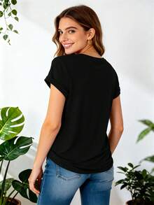 Vibrant Hawaiian Sunset Palm Tree Motif Hibiscus Women's Short-Sleeved T-Shirt - Casual Crew Neck Summer-Spring Top, Perfect For Beach Paradise Effects. - Black - View 2