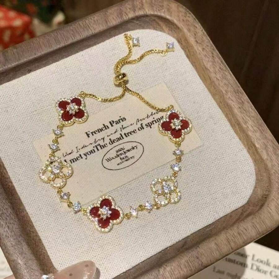 1PC Stainless Steel Fashion High-Sparkle Bracelet, Elegant And Unique Design, Versatile And Simple, High-End Feel, Personalized And Skin-Brightening Hand Jewelry For Women, Gift For Women - Pull-out Four-leaf Clover Bracelet - View 1