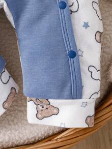 4pcs/Set Newborn Baby Boy Cloud & Bear Print Colorblock Romper + Hat + Gloves + Bib, Cute Outfit - Dusty Blue - View 9