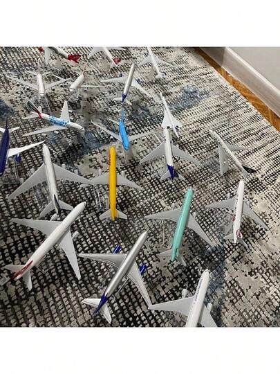 16cm Modelo de avión de aleación Airbus 747 y Airbus 380, Aerolíneas Emirates, Boeing 787 de Saudi Arabian Airlines, modelo de avión de metal fundido, decoración de escritorio de oficina, regalo de cumpleaños/festividad, coleccionable