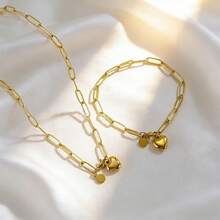 Set de 2 piezas de pulsera y collar con colgante de corazón de acero inoxidable para mujeres, diseño único, hipoalergénico, resistente a la decoloración - conjunto de dos piezas - Ver 3