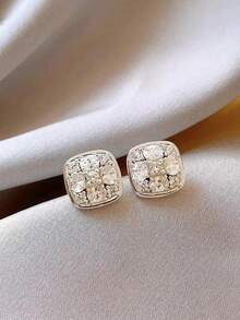 1 Pair Women's Earrings Minimalist Elegant Small Geometric Square Rhinestone Stud Earrings Versatile For Daily Wear And Party - Silver - View 6