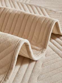 1pc Minimalist Solid Color Pet Sofa Pad, Scratch-Resistant & Stain-Resistant, Suitable For Cats & Dogs All Seasons, Washable & Machine Washable, Pet Sofa Protector - Beige - View 7