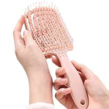 Một loại lược tạo kiểu được thiết kế đặc biệt dành cho phụ nữ, với đầu lược mềm mại phù hợp với tóc dài thẳng, có thể sử dụng cho cả tóc khô và tóc ướt, thiết kế cong lớn giúp dễ dàng mát-xa da đầu. - màu đen - Xem 9