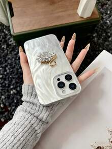 1pc Feather Glitter Swan Design Mobile Phone Case, 2026 Latest Hot-Selling For Galaxy S26, S25, S24, S24+, S24 Ultra, S24 FE, S20, S21, S22, S23 And 11, 12, 13, 14, 15, 16 Series, G04, G05, G13, G14, G15, G22, G24, G32, G60, G85 - White - View 5
