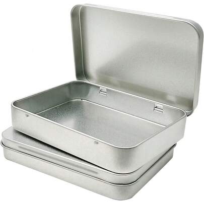 1 pieza Caja de almacenamiento cuadrada de hierro, fabricada de material de hierro reforzado y resistente a la oxidación, resistente y duradera, con un buen rendimiento de sellado. El diseño de tapa abatible proporciona una función a prueba de polvo y humedad, adecuado para almacenar artículos de papelería, decoraciones, medicamentos y otros artículos pequeños. Aplicable para escritorio, hogar, oficina y escenarios de viaje. Ayuda a clasificar y organizar los artículos, evitar daños por humedad y pérdida, mantener el espacio ordenado y limpio, y crear un entorno de almacenamiento limpio.