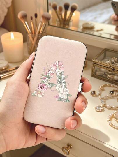 7pcs Dried Flower Letter Design Travel Nail Care Set, Castle Art Letter A-Y, Large Capacity Nail Care Storage Box, Stainless Steel Tools, Super Sharp Anti-Splash Nail Clipper Set, Classic Design Scissor Box, Suitable For Beauty Essentials, Travel, Boarding School And Home Necessities, Teacher's Day Gift, Mother's Day Gift