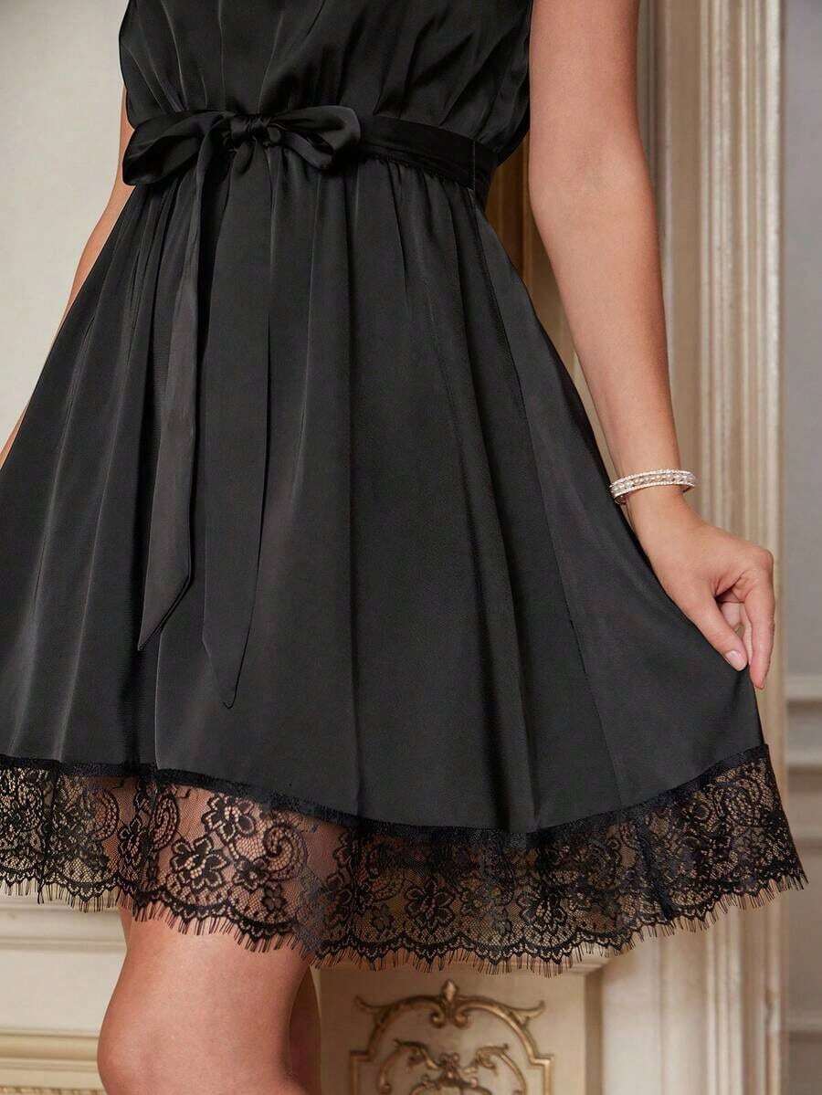 Vestido casual de verano con tul transparente, estampado floral y cinturón de ajuste, perfecto para look de noche y salidas románticas - Negro - Ver 1