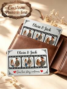 1张定制胶片照片钱包卡，情侣个性化刻字钢制纪念品，浪漫“我们的爱情故事仍在继续”语录卡，精美边框设计，经久耐用且轻巧，钱包大小，适合情侣、新婚夫妇、周年纪念日庆祝者、浪漫伴侣、送礼者、纪念品收藏家、钱包插页、情书卡、周年纪念礼物、情人节礼物、订婚礼物、婚礼回礼、异地恋礼物、生日礼物 - 銀色 - 查看 8