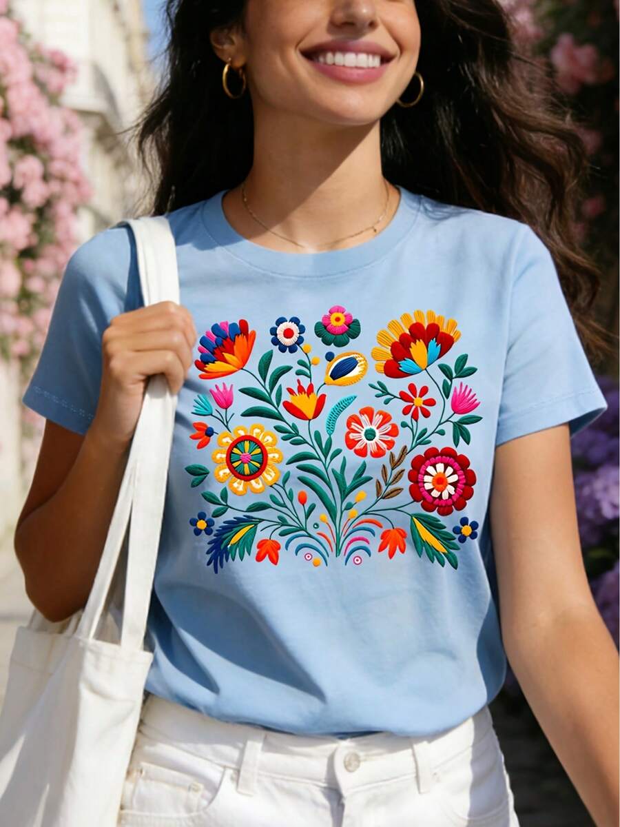 Mexican-Style T-Shirt With A Colorful Floral Print Featuring Festive Motifs, Casual Short-Sleeved Top With A Round Neck For Women. DWRM - 淺藍色 - 查看 1