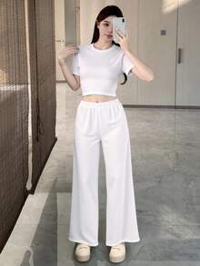 Conjunto Mujer 2 Piezas Top + Pantalón Largo – Simple & Elegant, Soft & Comfy Summer Loungewear, Chic & Trendy Outfit, Lipstick Gratis (While Supplies Last) - Blanco - Ver 3