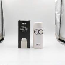 Tyeso 150ml 口袋保温水瓶，可爱眼睛贴纸，不锈钢材质，小巧纤薄设计，美观实用，适合工作和办公使用。 - 彩色 - 查看 7