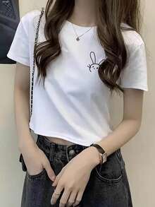 女士百搭白色休闲可爱兔子印花Y2K街头风露脐短款T恤，修身露脐性感吊带背心，适合春夏穿着 - 白色 - 查看 5