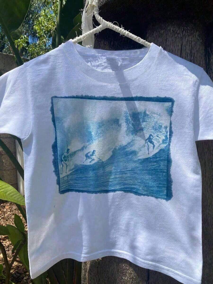 Camiseta Casual de Manga Corta con Estampado de Surfista para Mujer, Cuello Redondo (Precio Especial para Viernes Santo y Pascua) 100% Algodón - Blanco - Ver 1