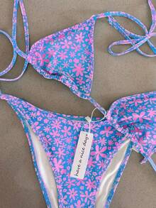 Bộ bikini họa tiết hoa nhí mùa hè, buộc dây phía trước, phối màu xanh dương và hồng, thích hợp cho kỳ nghỉ biển. - Nhiều màu - Xem 1