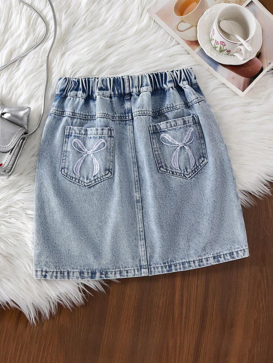 1 pieza Falda mini de mezclilla con lavado claro y estilo casual y lindo con detalles bordados de moño para niñas preadolescentes, primavera/verano - Lavado ligero - Ver 1