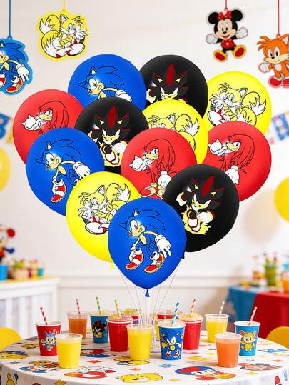 Sega Bộ sưu tập bóng bay theo chủ đề, được thiết kế để tạo nên bầu không khí sống động và hoài niệm cho bất kỳ lễ kỷ niệm nào. Bộ sưu tập bao gồm sự kết hợp giữa các bóng bay hình nhân vật lớn, bóng bay hình tròn mô phỏng khung cảnh và các bóng bay cao su phối hợp màu xanh và vàng, tất cả đều lấy cảm hứng từ thương hiệu nổi tiếng.
