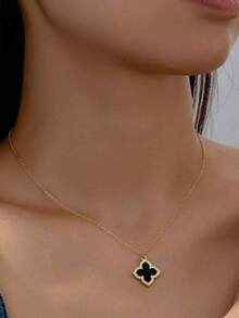 1pc Minimalist Four-Leaf Clover Pendant Necklace,Classy,Festival - Black - View 4