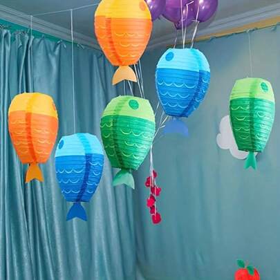 Đèn lồng treo 25cm (9,8 inch) dùng cho tiệc mừng em bé, đèn lồng hình cá chủ đề dưới biển, trang trí tiệc sinh nhật chủ đề đại dương, đèn lồng giấy hình cá nhiều màu sắc, đồ trang trí treo cho tiệc trẻ em, sự kiện bãi biển mùa hè và chủ đề dưới nước, đèn lồng giấy hình cá chủ đề nàng tiên cá và đại dương.