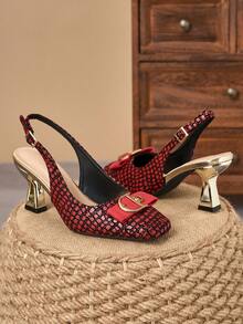 Sandal Hak Tebal Merah Gaya Retro Hong Kong Terbaru, Desain Gesper Logam Ujung Persegi, Cocok untuk Tempat Kerja, Perjamuan, Pertemuan Sehari-hari, Serbaguna - Merah - View 5