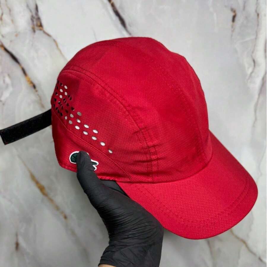 Sport Cap With Holes, Breathable, New Release 2026, Premium Closure - 紅色 - 查看 1