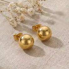 Một đôi bông tai hình cầu mạ vàng là món quà tuyệt vời dành cho phái nữ. - bông tai quả cầu thép tròn - Xem 4