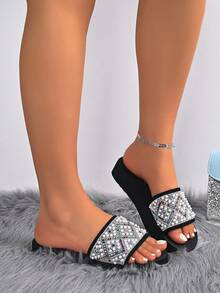 Sandal Selop Sol Tebal Berhiaskan Rhinestone & Mutiara Imitasi untuk Musim Panas, Sandal Luar Ruangan Anti Selip Warna Hitam, Sandal Jepit Platform Lembut Kasual untuk Liburan, Nyaman dan Serbaguna untuk Dipakai di Dalam & Luar Ruangan - Hitam S16 - View 5