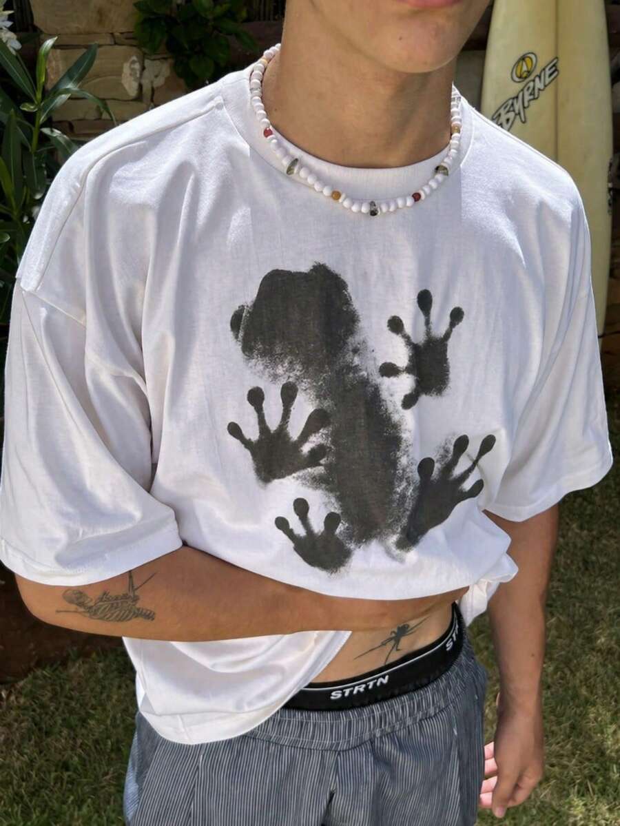 Fractyr Men's Ink Wash Frog Print Loose T-Shirt, Soft Touch White Casual Street Style T-Shirt, Minimalist Animal Pattern - White - View 1