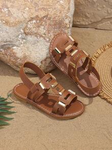 1 Pair Brown Plus Size Children's Flat Sandals, Solid Color Soft PU Hollow Fabric + Gold Rhinestone Decor, Classic Open Toe Soft Non-Slip Slip-On Design, Suitable For 3-12 Years Old Girls, Fashion Elegant Beach/Holiday/Party Wear, Spring/Summer 2026 - Brown - View 3
